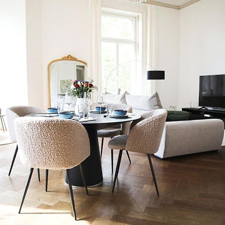 Palais Passy~Design Suite Mit Ausblick Im Zentrum Βιζμπάντεν Εξωτερικό φωτογραφία