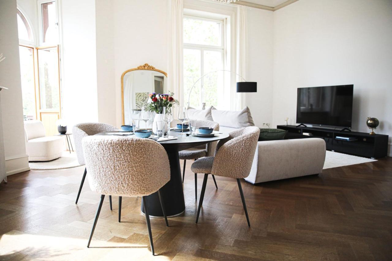 Palais Passy~Design Suite Mit Ausblick Im Zentrum Βιζμπάντεν Εξωτερικό φωτογραφία